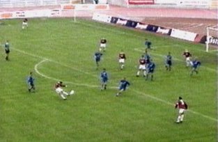  Wieder einmal gerät Jena ...
Schlüsselwörter: BFC Dynamo