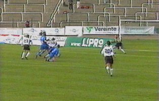  In der Anfangsphase hat auch der BFC einige gute Chancen.
Schlüsselwörter: BFC