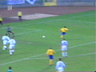  Nach erneutem Jenaer Abspielfehler im Mittelfeld, kommen die Löwen zum 3:0.
Schlüsselwörter: 1860 München