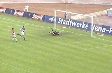 ... das 0:2.
Schlüsselwörter: Siegen