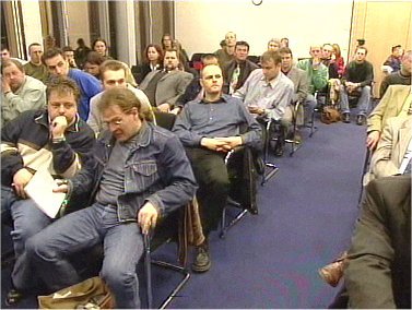  Eingeladene Fans.
Schlüsselwörter: Fans