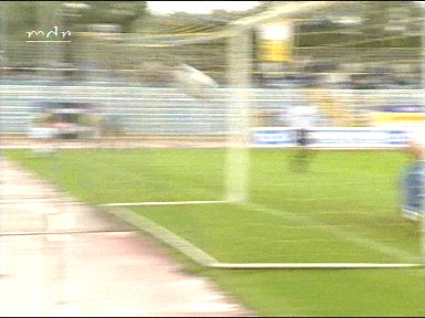  ... zum 2:0.
Schlüsselwörter: Jovic