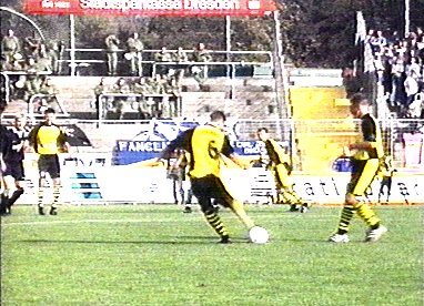  ... auch drüber.
Schlüsselwörter: Dresden Dynamo