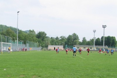  Jena gegen Nürnberg, Schuss vom Jenaer Kapitän. Nürnberg gewinnt mit 3:1.
