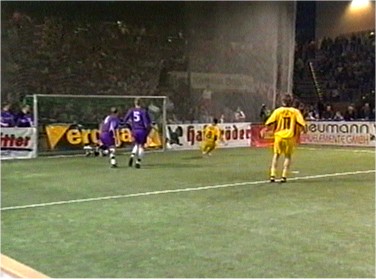  Benedetti erzielt das 1:0 gegen Aue (am Ende 2:3)
