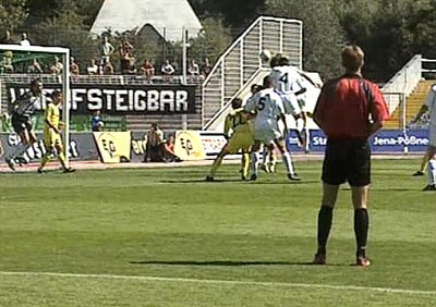  Kopfballchance für Hähnge ...
Schlüsselwörter: Hähnge