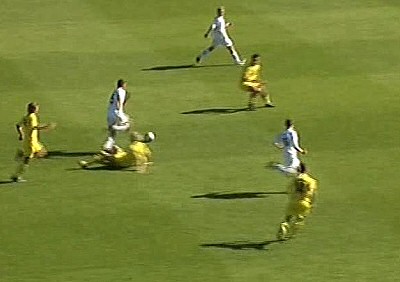  ... umspielt ein paar Dresdner ...
Schlüsselwörter: Maul