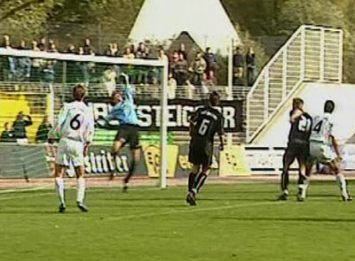  ... zur verdienten 1:0 Führung.
Schlüsselwörter: Hujdurovic