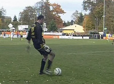  Auerbachs Torhüter passt in der Nachspielzeit auf ...
Schlüsselwörter: Jovic Auerbach