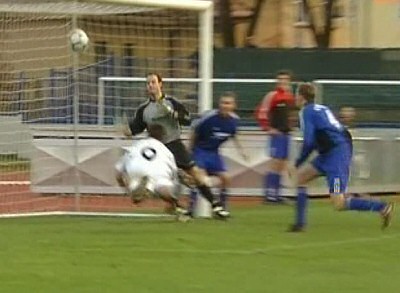  ... Jovic trifft zum 2:0!
Schlüsselwörter: Jovic