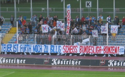  Protest gegen die Töne aus Fürth, dass die Eintrittspreise zu niedrig wären.
Schlüsselwörter: Horda
