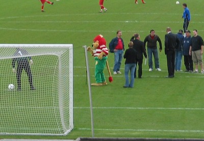 Der TFV hat für die Halbzeitunterhaltung werder Kosten noch Mühen gescheut ...
