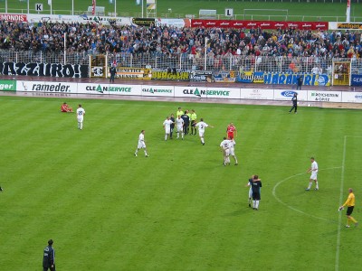 ... und dann war es geschafft, der Absteiger aus der 1. Bundesliga war besiegt!
