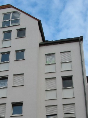 Mal ein Fenster ohne FCK-Souvenir.
