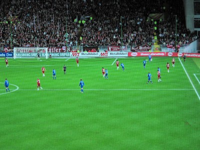 ... und vorn wurde der FCK sogar oft in die eigene Hälfte gedrängt.
