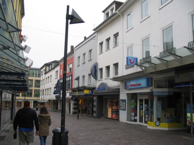 Paderborns Innenstadt zwischen häßlichen 70er Jahre-Zweckbauten...
