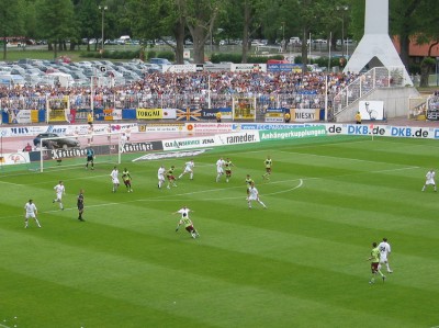 Lautern geht früh in Führung ...
