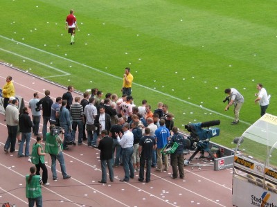 In der Halbzeit wurden die Sieger des Fanclub-Turniers geehrt.
