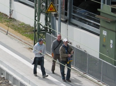 Plauderer im Anmarsch
