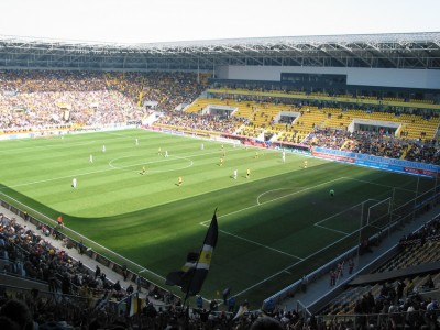 Anpfiff zur zweiten Halbzeit
