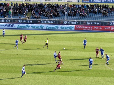 Stuttgart zunächst druckvoller
