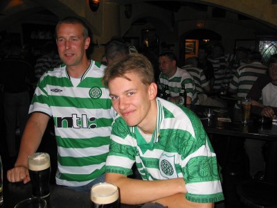  Kilians-Pub am frühen Nchmittag
Schlüsselwörter: Bayern München Celtic Glasgow Kilians Pub