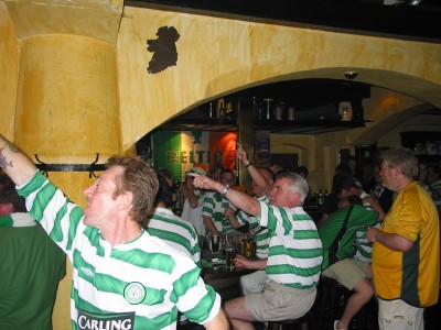 Schlüsselwörter: Bayern München Celtic Glasgow Kilians Pub