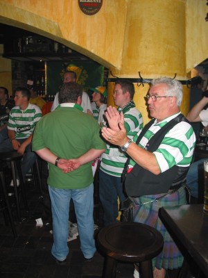Schlüsselwörter: Bayern München Celtic Glasgow Kilians Pub